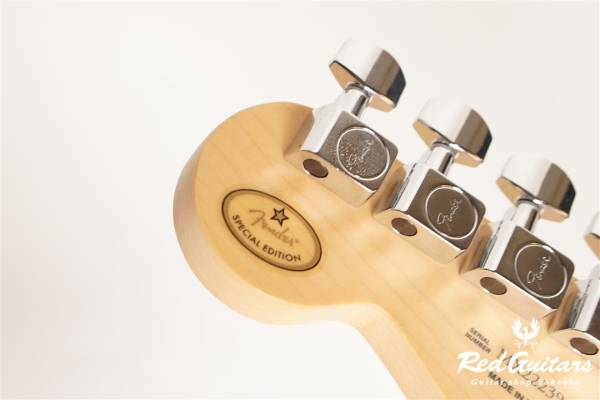  LIMITED EDITION PLAYER STRATOCASTER - Sherwood Green
